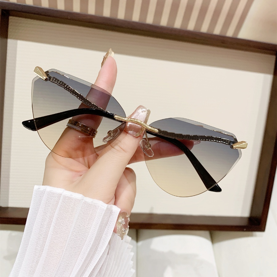 Street Fashion Glasses - 1개 여성용 패션 안경 신상 고급스러운
